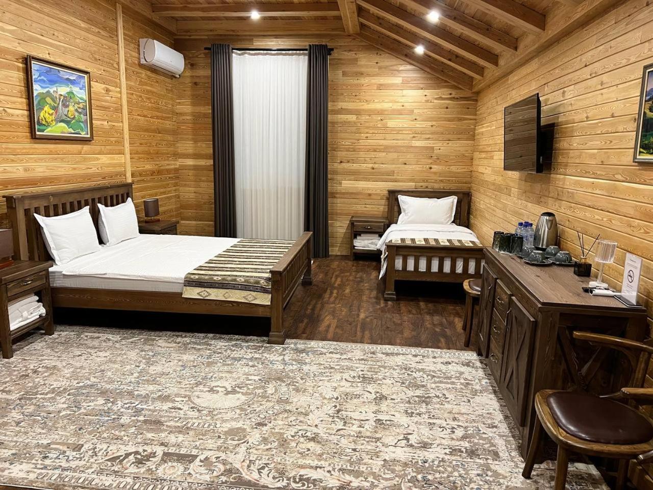 Le Chalet Mont And Restaurant Chorwoq Экстерьер фото